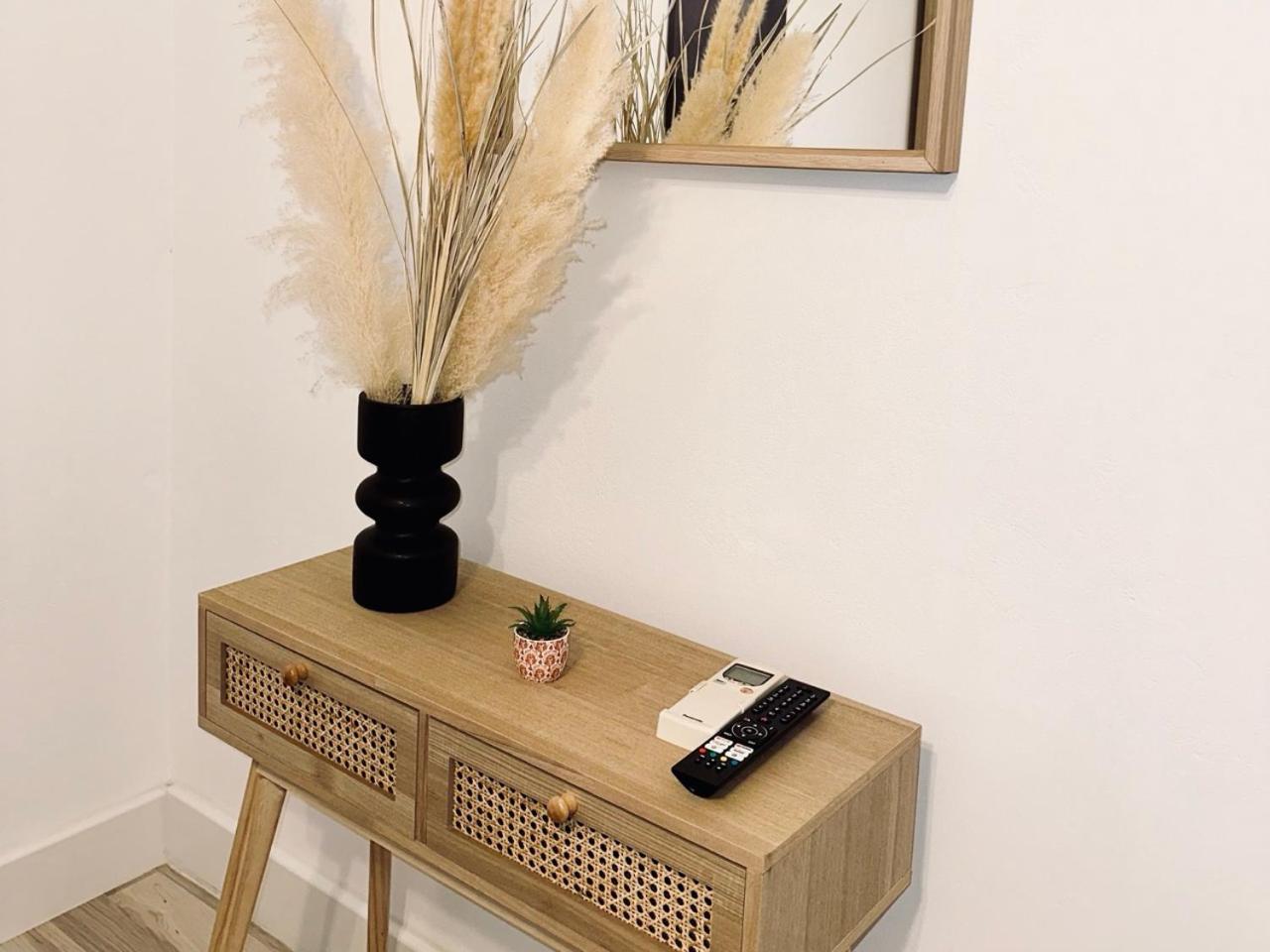 Les Appartements Du Mas - Rose Marie Aigues-Mortes Extérieur photo