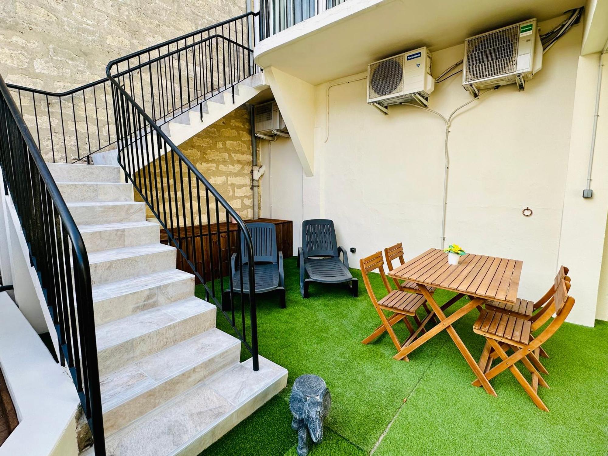 Les Appartements Du Mas - Rose Marie Aigues-Mortes Extérieur photo