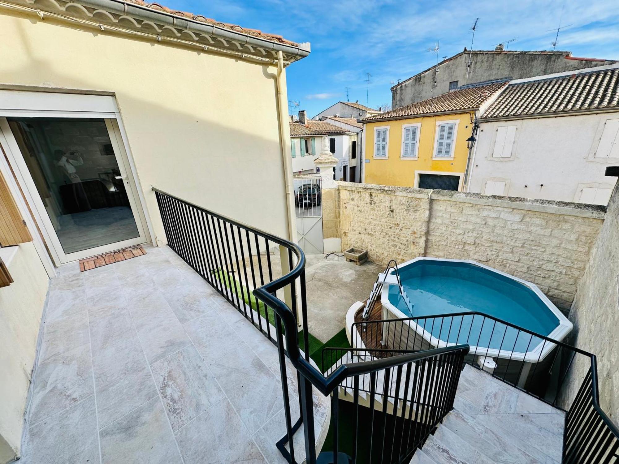 Les Appartements Du Mas - Rose Marie Aigues-Mortes Extérieur photo