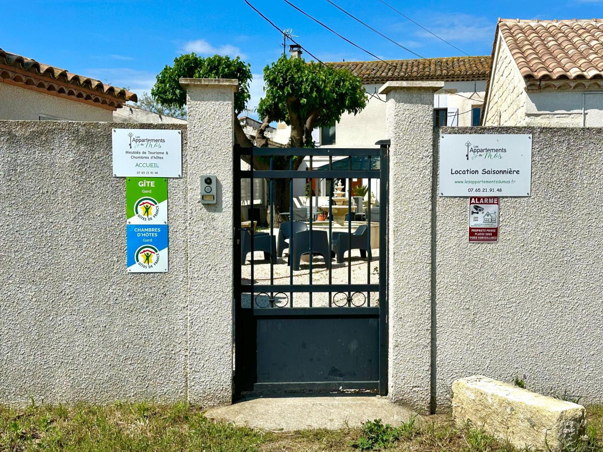 Les Appartements Du Mas - Rose Marie Aigues-Mortes Extérieur photo