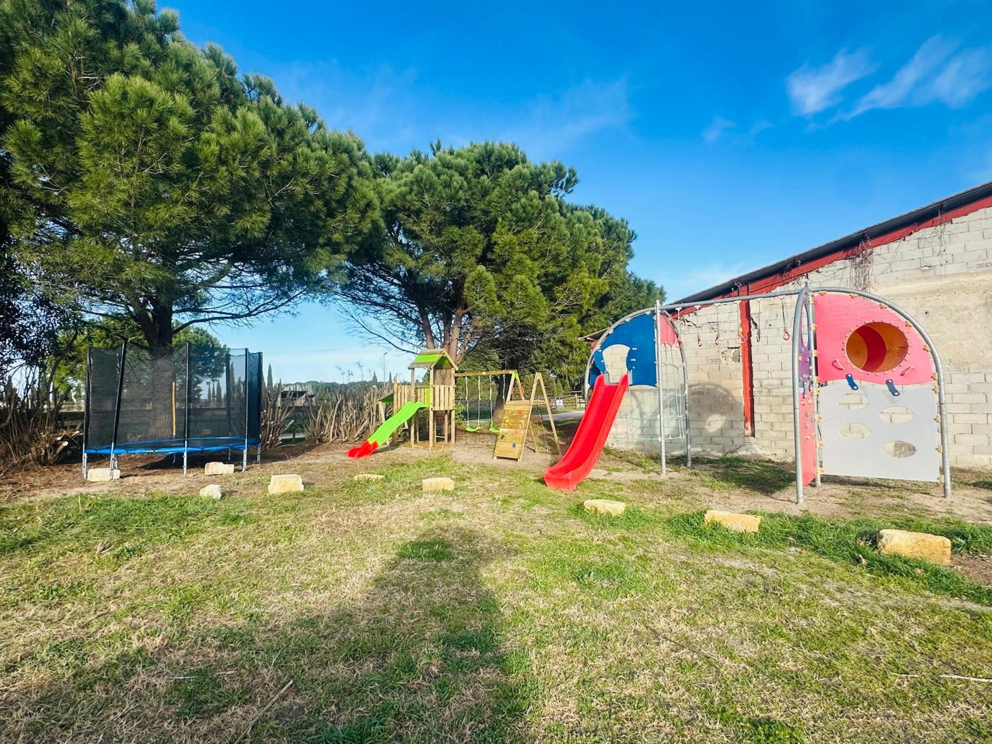 Les Appartements Du Mas - Rose Marie Aigues-Mortes Extérieur photo